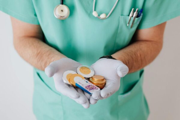 nursing salary monthly earnings